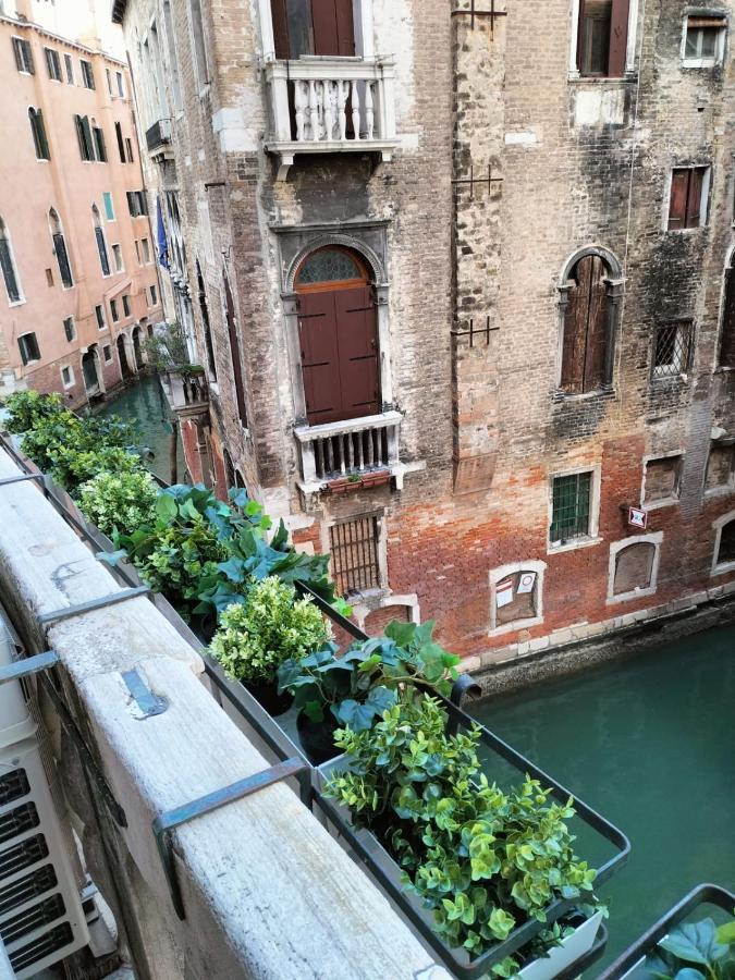 Luxury Apartment Near Rialto Bridge البندقية المظهر الخارجي الصورة